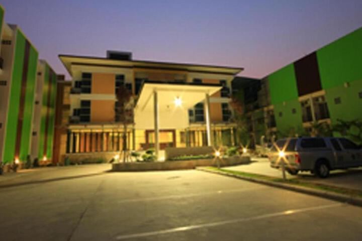Greenpark Hotel
