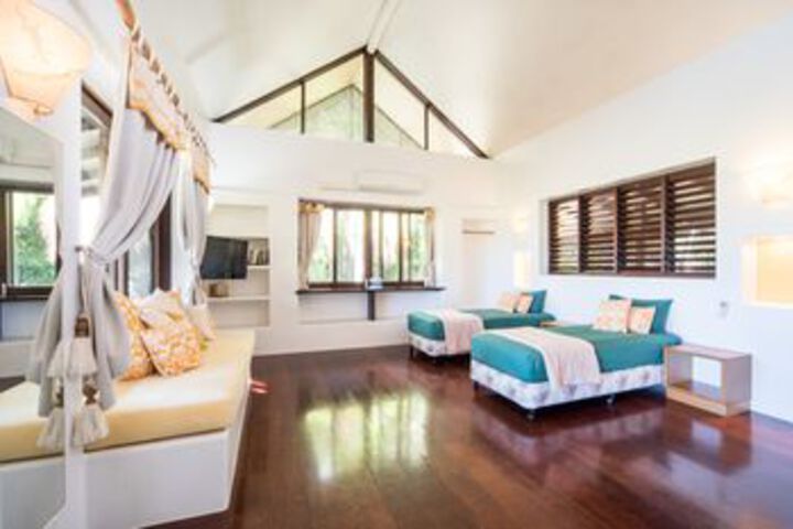 Room 4 of 29