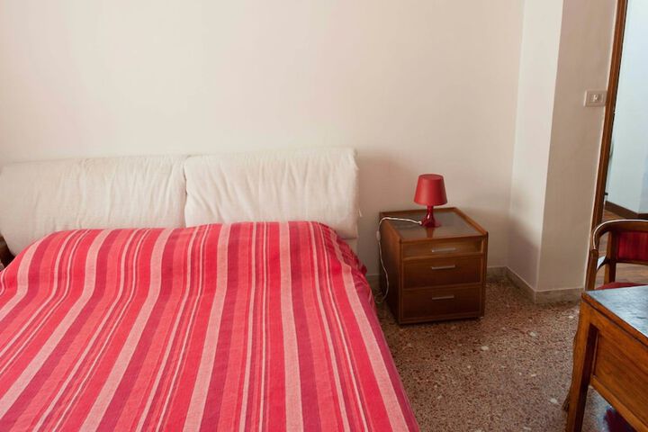 Room 15 of 47