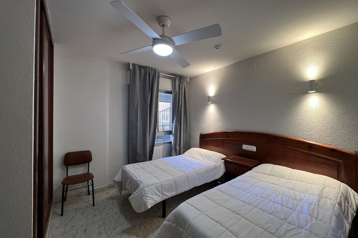 Room 17 of 36