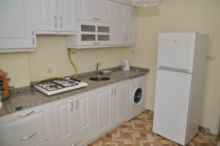 Room 10 of 25