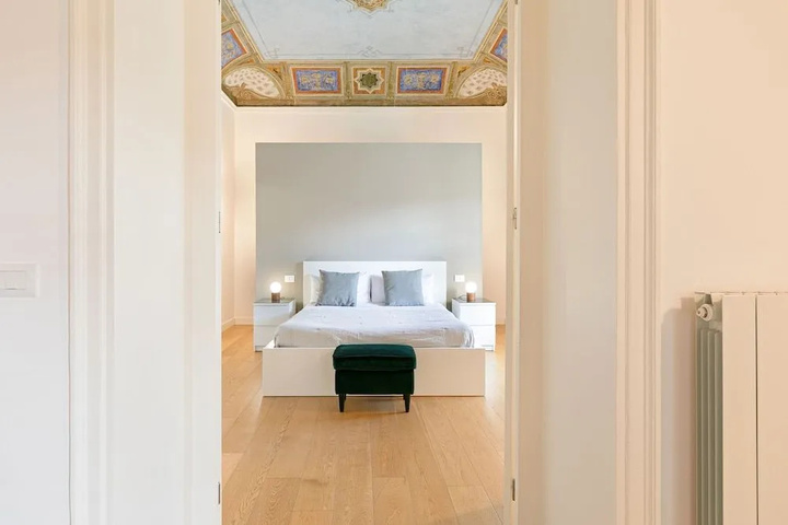 Room 3 of 11