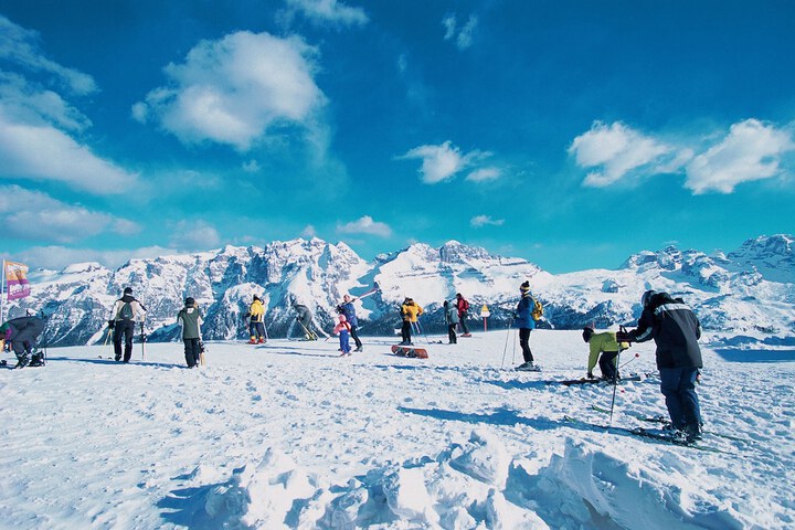 Snow and ski sports