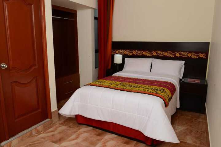 Room 8 of 39