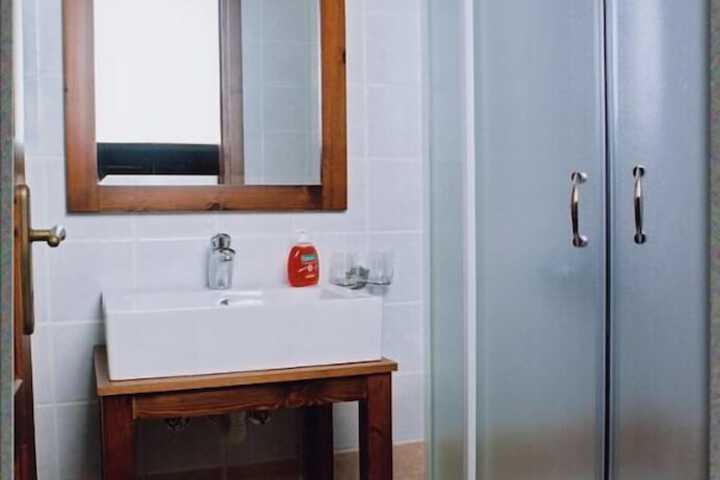 Room 18 of 26