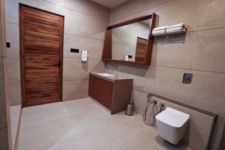 Room 56 of 160