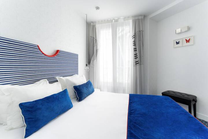Room 34 of 114