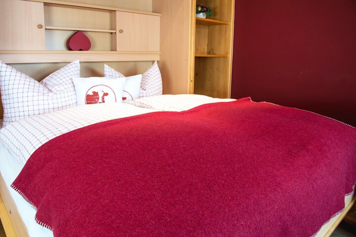 Room 4 of 39