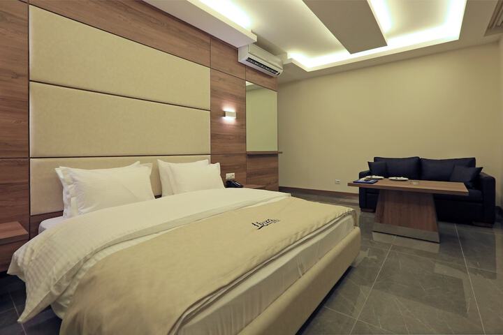 Room 77 of 105