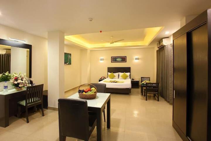 Room 3 of 9