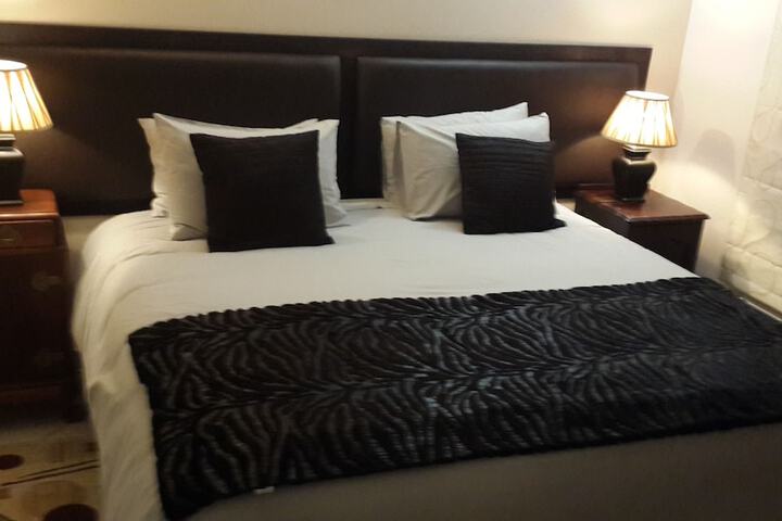 Room 5 of 20