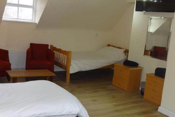 Room 4 of 26