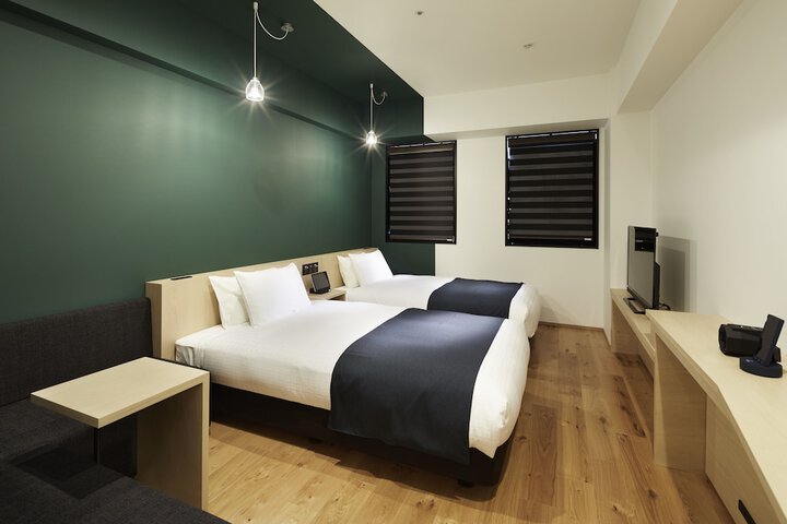 Room 15 of 121