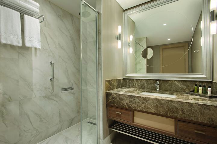 Clean Restrooms