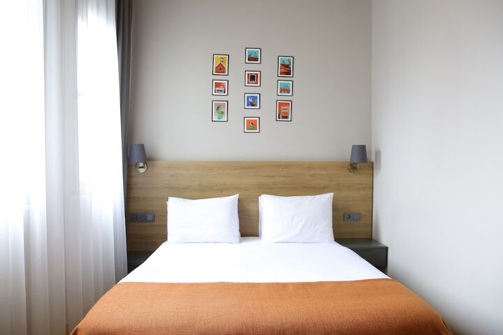 Room 26 of 72