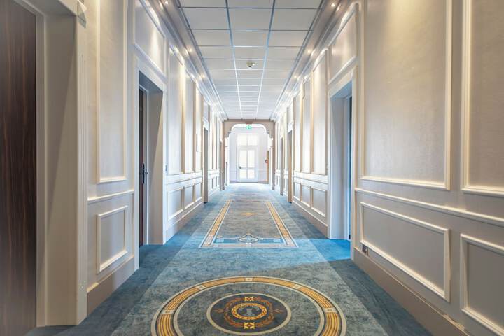 Ballroom/Hall 50 of 98