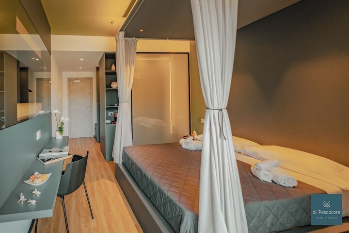 Room 14 of 61
