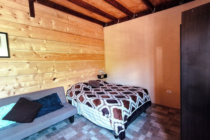 Room 14 of 35