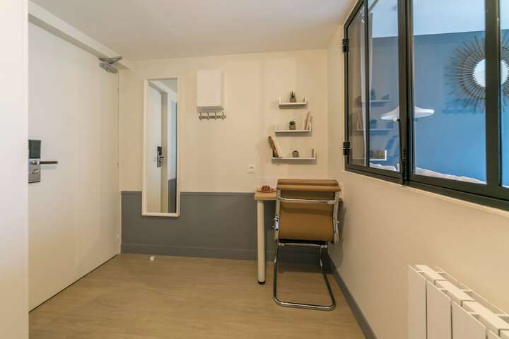 Room 77 of 111