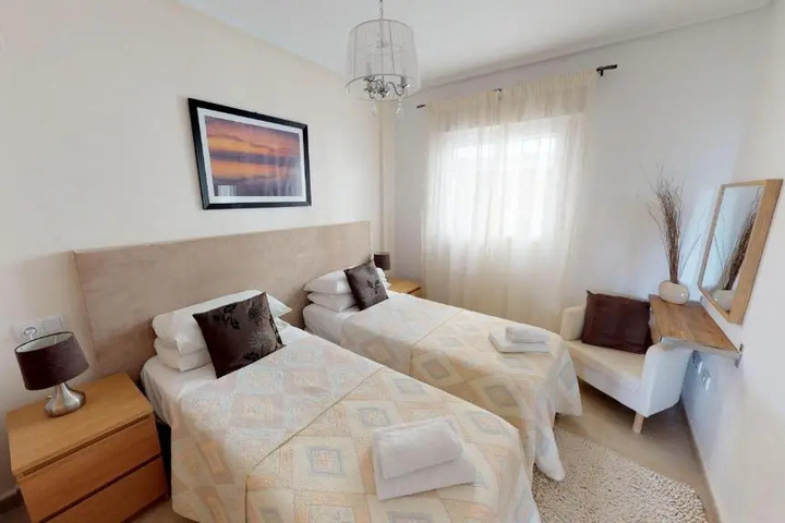 Room 5 of 13