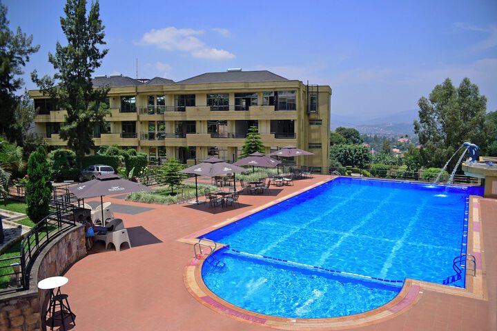 Hotel Pool