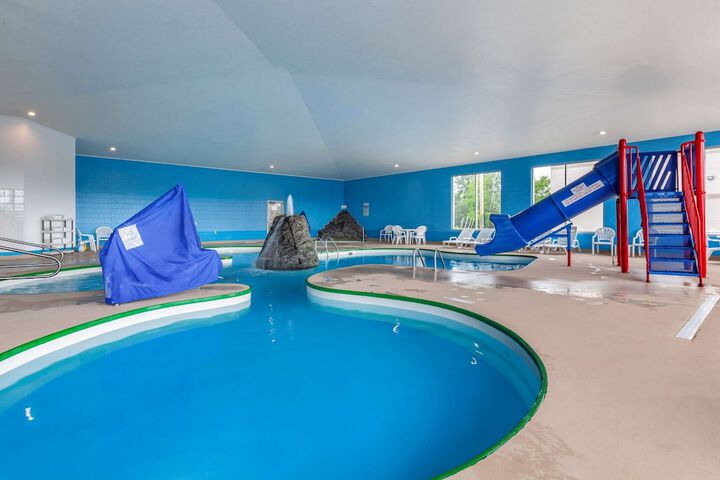 Pool 12 of 22