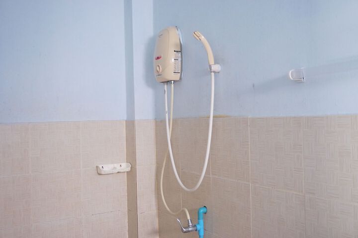 Room 18 of 42
