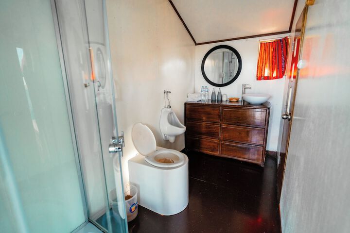 Room 30 of 112