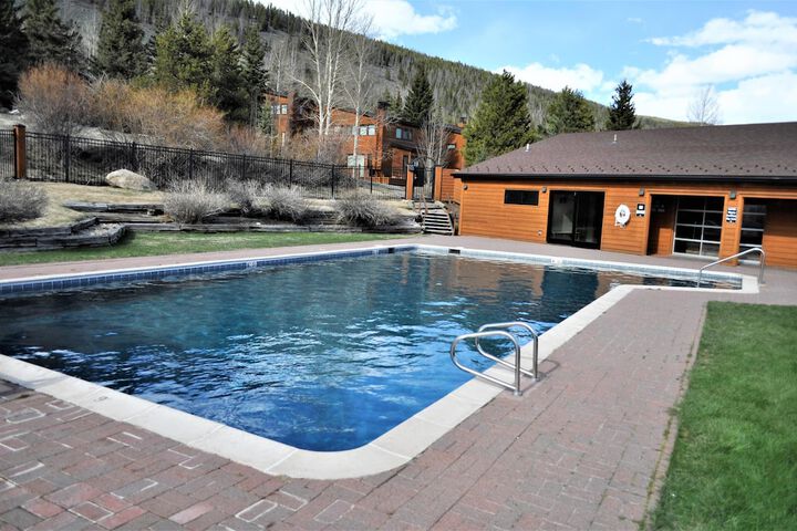 Pool 29 of 52