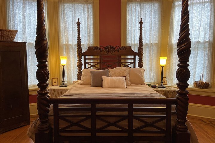 Room 6 of 48