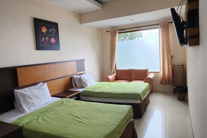 Room 50 of 184
