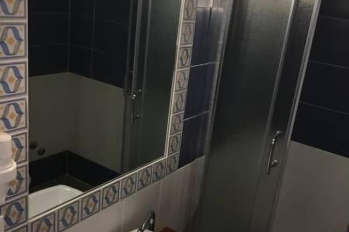 Room 21 of 62