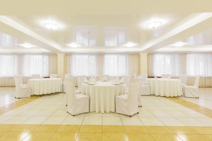 Ballroom/Hall 51 of 56