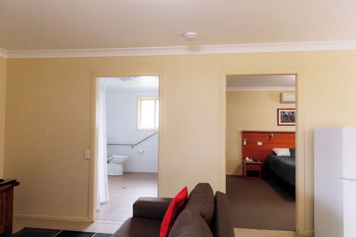 Room 34 of 95