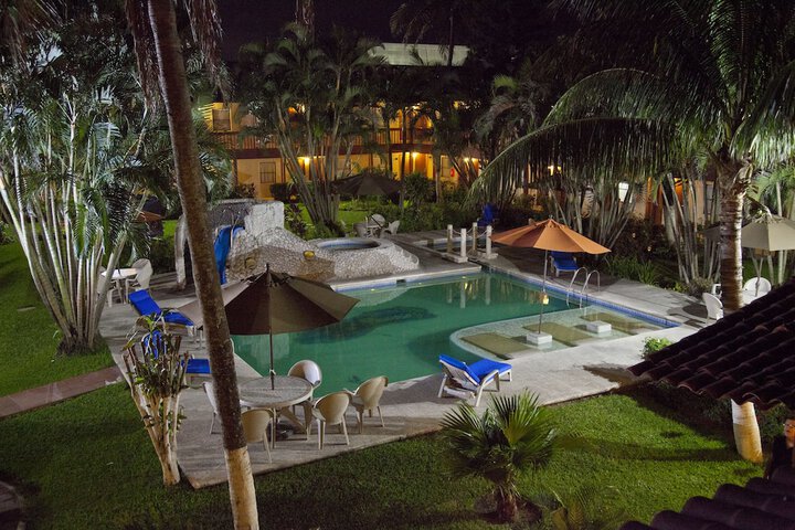 Pool Hotel