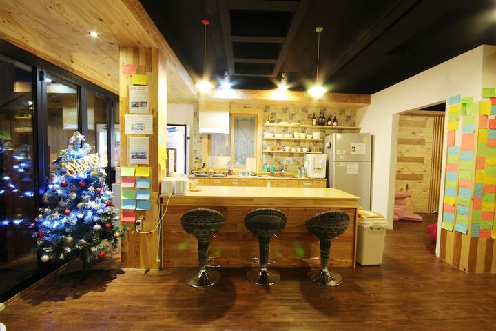 Primary image