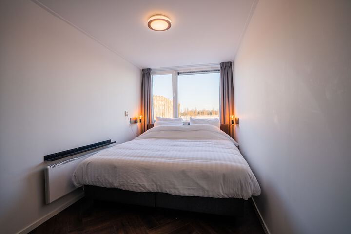 Room 7 of 24