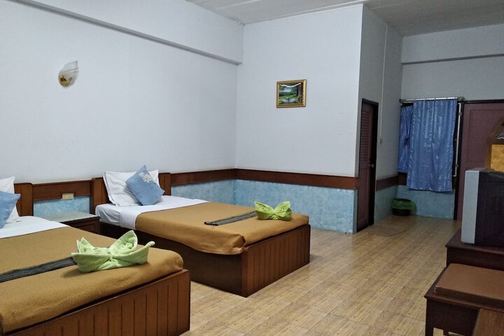 Room 22 of 46