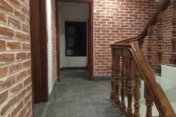 Ballroom/Hall 50 of 66