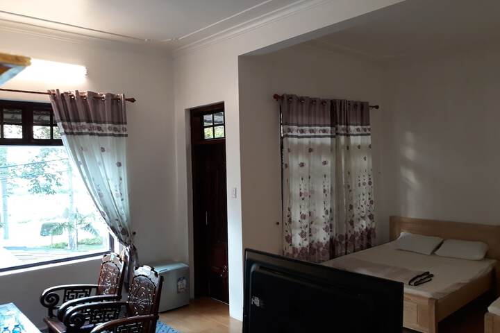 Room 10 of 65
