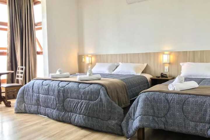 Room 10 of 43
