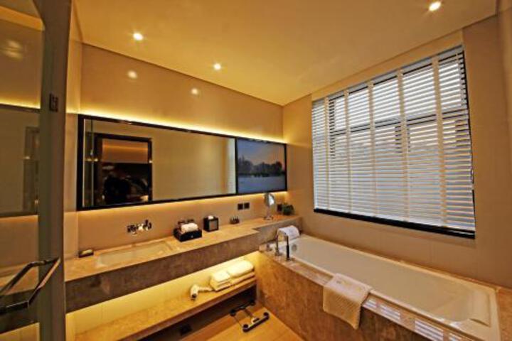Room 3 of 4