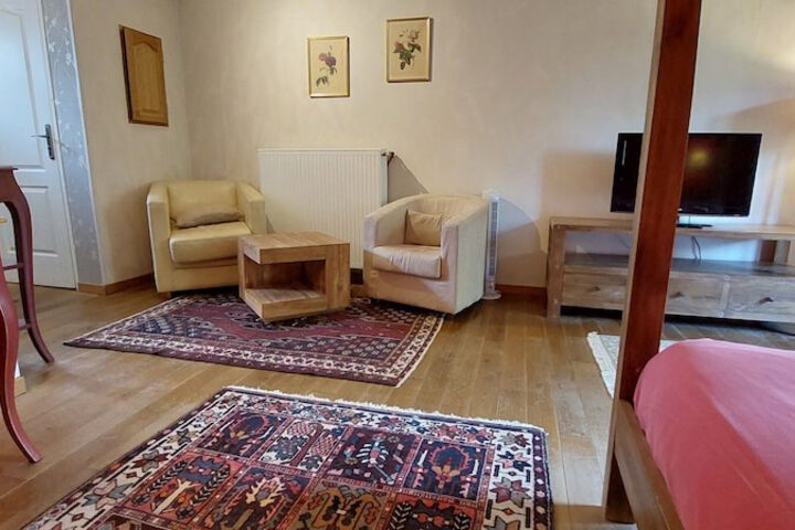 Room 7 of 71
