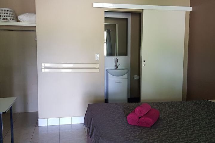 Room 31 of 54