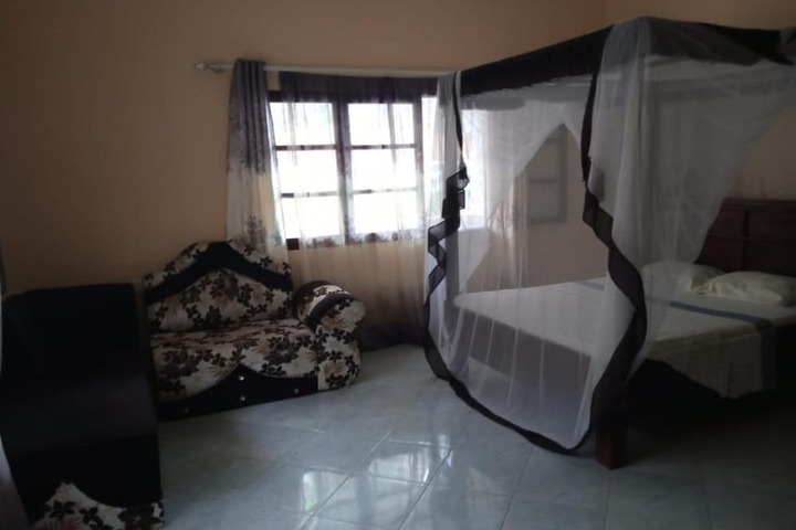 Room 4 of 23