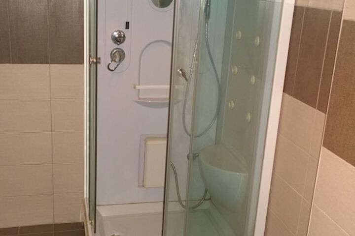 Room 15 of 61