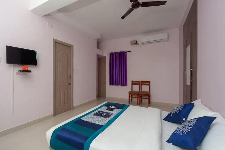 Room 6 of 15