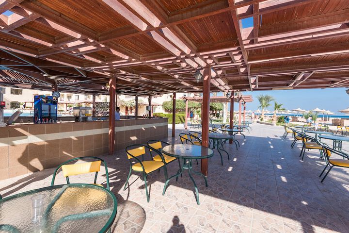 Beach bar