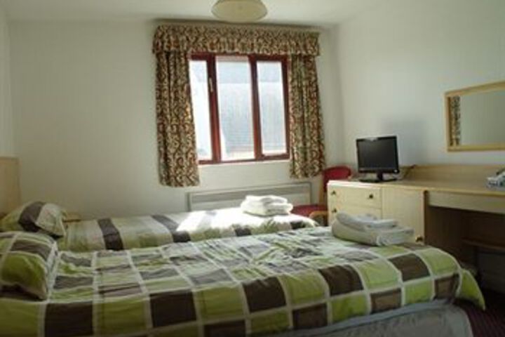 Room 11 of 15