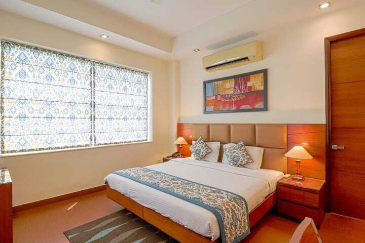 Room 8 of 47